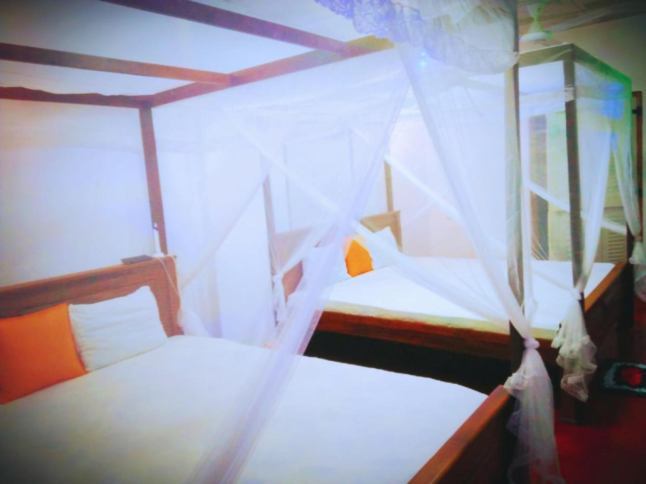 Tharurashmi Sea Pond Villa & Surf Hostel - Hiriketiya Dikwella Esterno foto