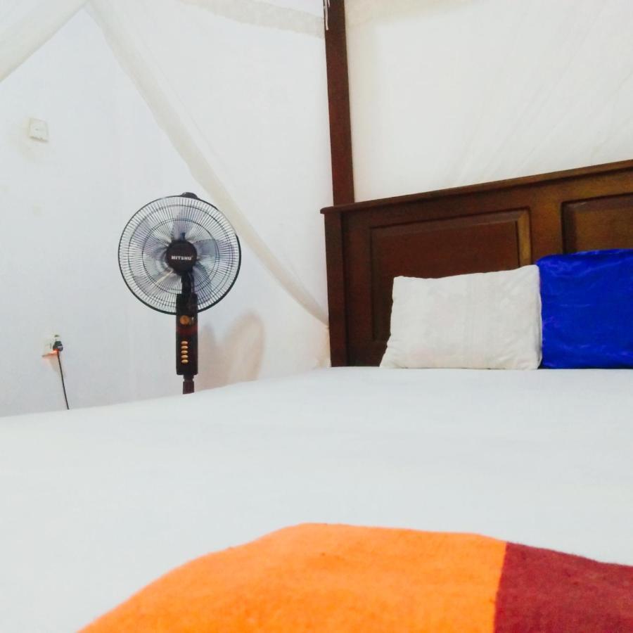 Tharurashmi Sea Pond Villa & Surf Hostel - Hiriketiya Dikwella Esterno foto